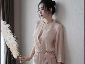 女式开襟睡衣 13 种褶皱型：时尚与舒适的完美结合