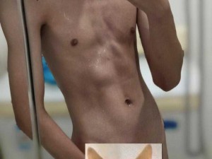 Chinese 腹肌校草洗澡 GAY 飞机：男性专用飞机杯，体验真实触感