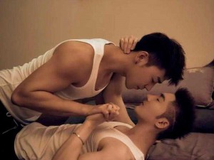 老少Gay同性男男澡堂子、老少 Gay 同性男男澡堂子：是低俗色情还是正常社交？